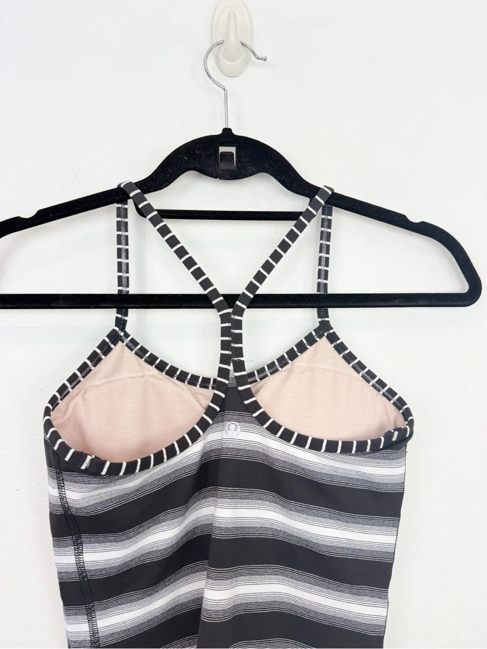 Lululemon Power Y Black White Stripe Tank Top Size 4